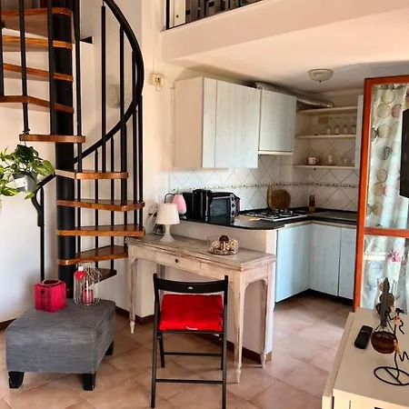 Mansardina A Pochi Passi Da Roma Apartment Morlupo