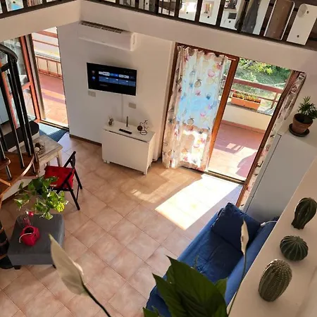 Apartment Mansardina A Pochi Passi Da Roma Morlupo